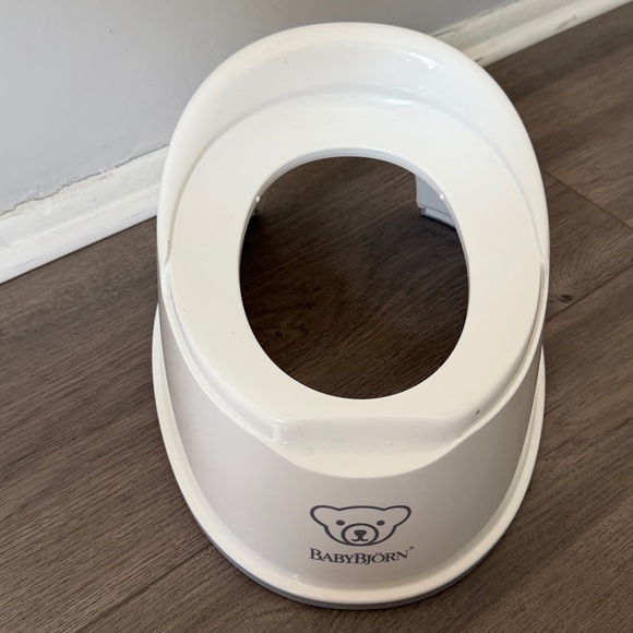BabyBjörn White Toddler Potty - Picture 3 of 5